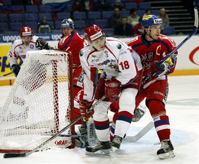 Čeští hokejisté prohráli s Ruskem 2:3 po samostatných názejdech
