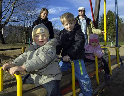 Porodnice ani kolky nesthaj