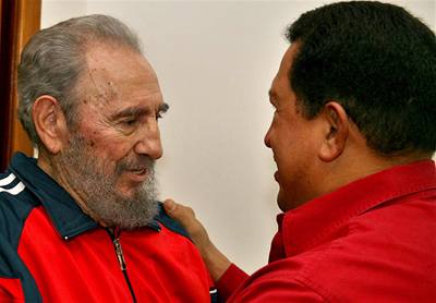 Fidel Castro a Hugo Chávez.