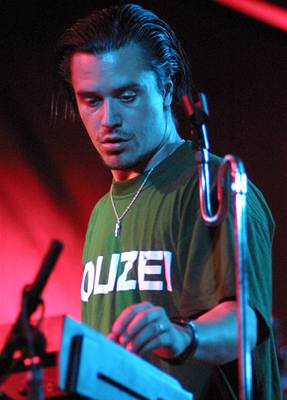 Mike Patton na festivalu Rock For People v roce 2001 