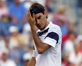 Federer prohrál. Byl šest výher od rekordu