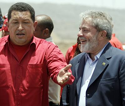 Chávez i Lula bojují za své komoditi.