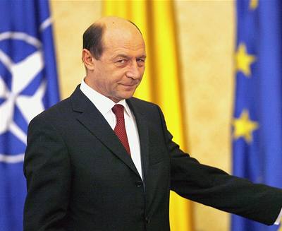 Rumunsk parlament odvolal prezidenta