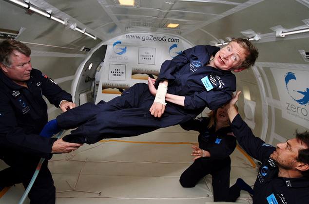 Stephen Hawking dosáhl stavu beztíe.