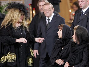 Alla Pugaevov na pohbu Borise Jelcina. 