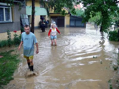 ervnové záplavy na Kromísku.