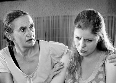 �ance pro nové obsazení. Eva Holubová jako maminka a Monika Zoubková jako Ká�a.