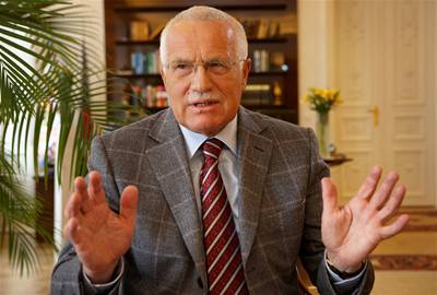 Zásadní spor. Spor o knihovnu je sporem o samotnou podstatu naí demokracie, tvrdí prezident Václav Klaus.