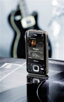 Nokia N81 je tém dokonalé multimediální zaízení.