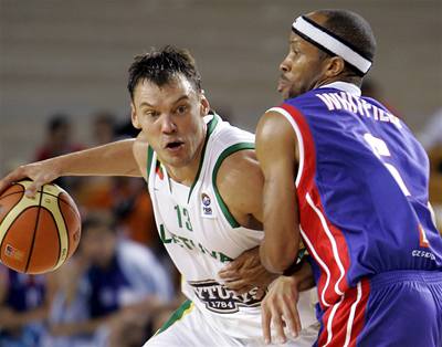 Basketbalist prohrli i s Litvou