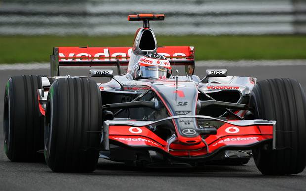 McLaren rekordní postih ustojí