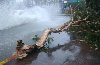 Tajfun Krosa udeil na Tchaj-wan