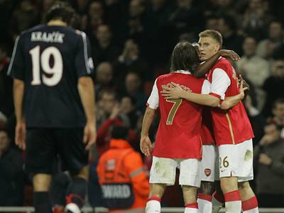 Slávisté mají vtí nadji uhrát s Arsenalem dobrý výsledek. Za londýnský klub nenastoupí nkolik opor vetn Tomáe Rosického.