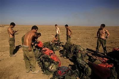 Izraeltí vojáci se pipravují na útok na pásmo Gazy.