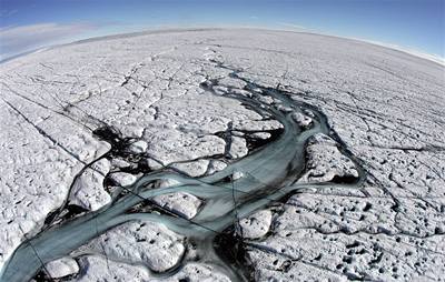 Grónsko: Roztálo 2x víc ledu, než mají Alpy