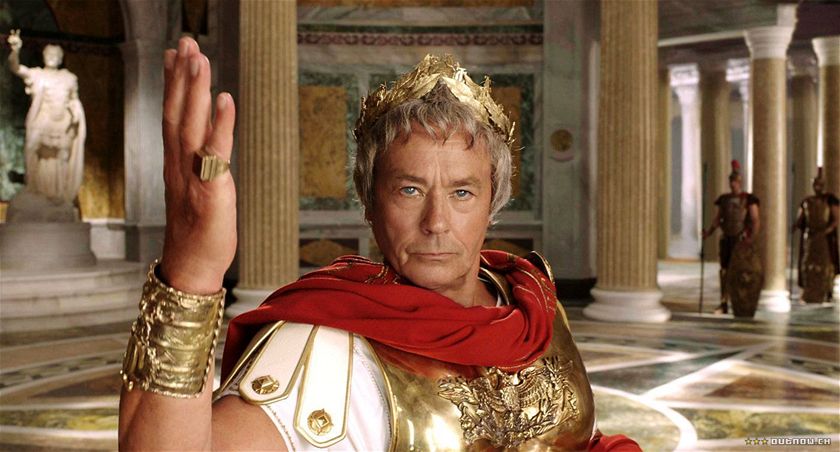 Alain Delon, který se ped kamerou objevuje jen sváten, si zahrál Caesara.