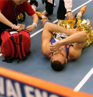 Roman ebrle bh na 60 metr pekáek nedokonil, zradil ho pravdpodobn stehenní sval. 