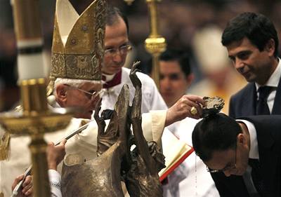 LN: Pape poktil muslima. Sionistu