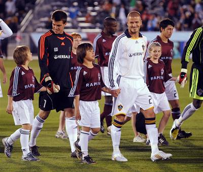 Beckham obdaroval rodie Viktorky 