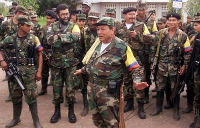 FARC s bývalým éfem Manuelem Marulandem, který zemel loni v kvtnu.