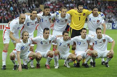 Česká reprezentace při společném focení před zápasem s Tureckem