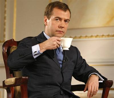 Medveděv vystupoval jako otec demokracie