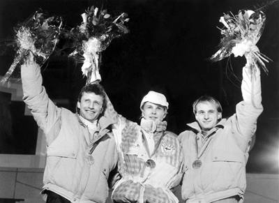 Na olympiád v Calgary v roce 1988 se Jií Malec (vpravo) dokal ivotního úspchu. Za Pavlem Plocem (vlevo) skonil tetí.