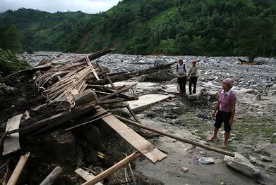 Zplavy ve Vietnamu zabily 137 osob