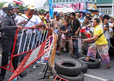 Protivládní protesty v thajském Bangkoku nabírají na síle.