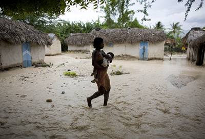 Boue Hanna zpsobila na Haiti dalí záplavy.