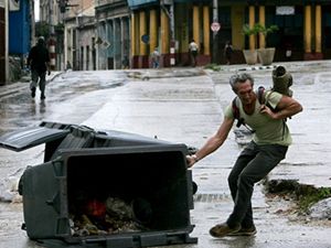Niiv hurikn Ike se dnes pehnal pes zpadn st Kuby a jin od Havany postupoval smrem k Mexickmu zlivu