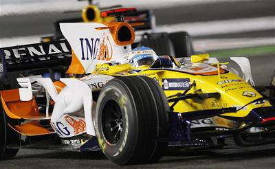 Vítěz závodu Alonso. 