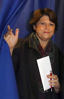 Martine Aubryová je první enou v ele francouzských socialist.