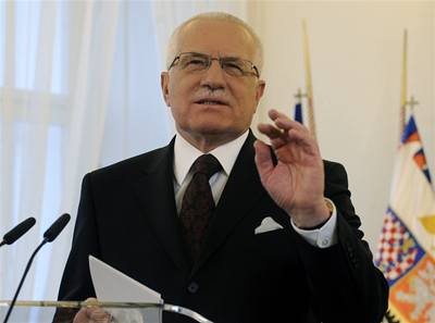 Prezident Václav Klaus pi novoroním projevu.
