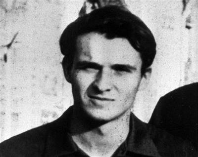 Jan Palach, student filozofické fakulty UK, který se 16.1.1969 upálil na Václavském náměstí v Praze.