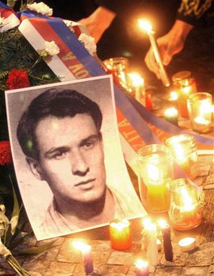 Češi si připomínají 40. výročí tragické smrti Jana Palacha
