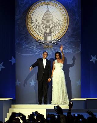 Nov prezident Barack Obama se svou enou Michelle na inauguranm plese.