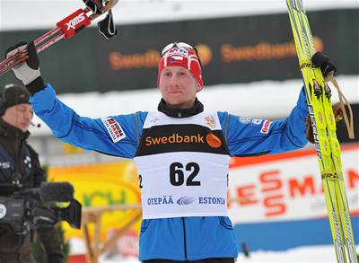 Radost Lukáše Bauera po vítězství v Otepää.