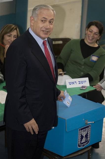 Netanjahu míří do premiérského křesla