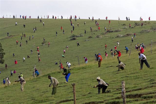 World Press Photo 2008, People in the News Singles category