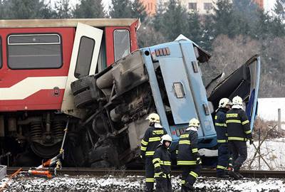 idi autobusu byl obvinn ze sráky s vlakem