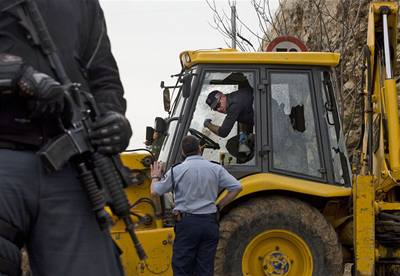 Palestinec pouil buldozer jako zbra 