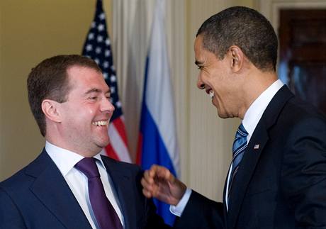 Dmitrij Medvedv a Barack Obama v Londýn