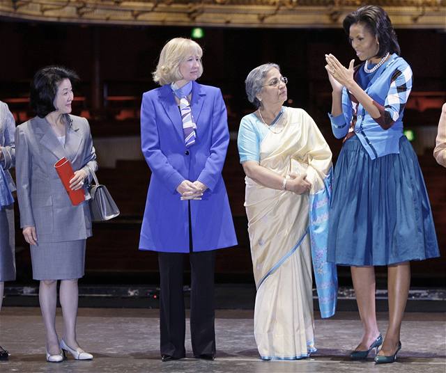 Michelle Obamová byla se svými 182 centimetry mezi enami státník G20 nejvyí.