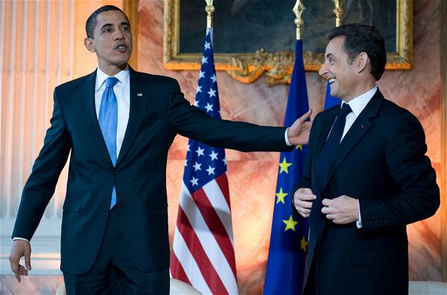 Obama chválí francouzského prezidenta Nicolase Sarkozyho.