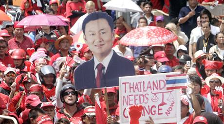 Thajt protivldn demonstranti v letovisku Pattaya.