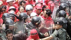 Thajtí protivládní demonstranti v letovisku Pattaya.