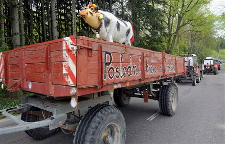 Zemdlci z Orlickoústecka se vypravili 29. dubna na demonstrativní jízdu mezi amberkem a Letohradem 