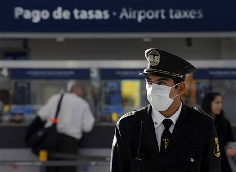 Evropská unie rozhoduje, zda zakáe lety do Mexika.