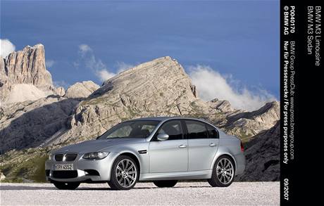 BMW M3 Sedan DCT.